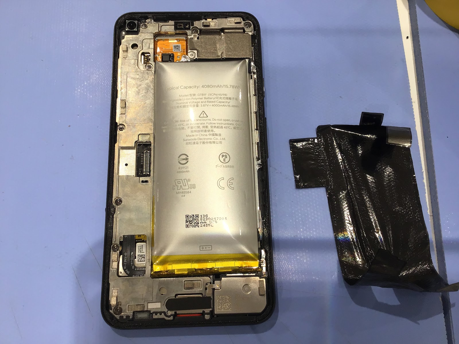 Pixel5のバッテリー交換は、データそのまま・即日修理のスマホ修理工房　西八王子店へ！